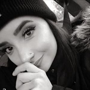 Meet your Posher, Vanessa